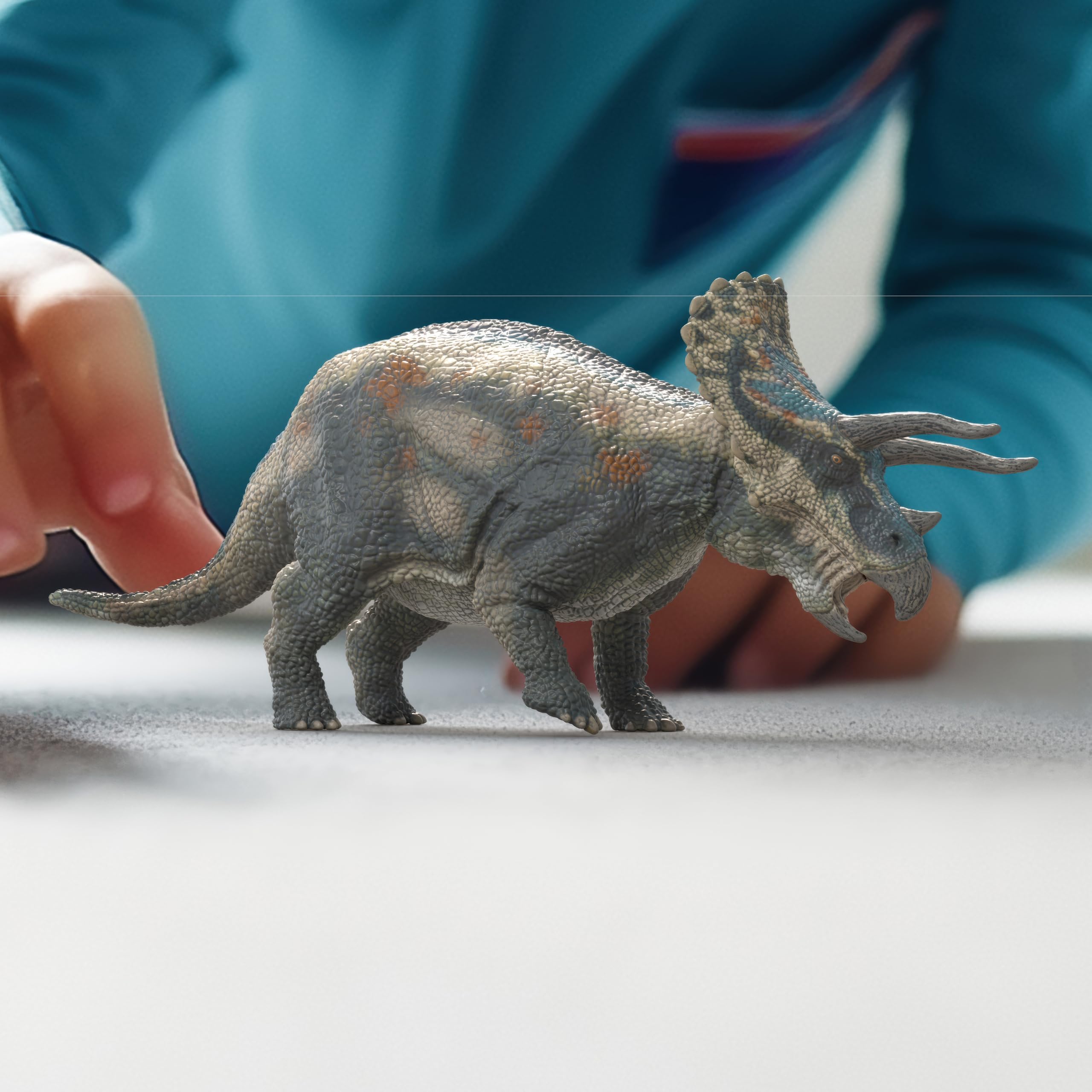 Amazon.co.jp: Schleich Triceratops 15050 : おもちゃ